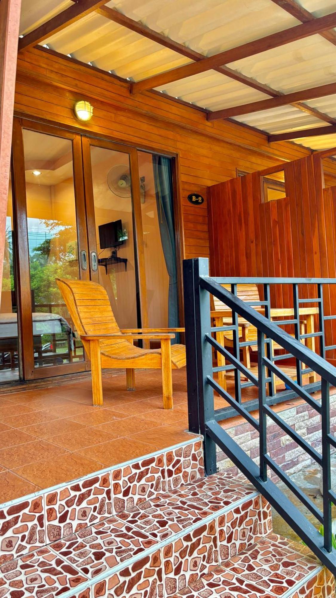 Aow Thai Homestay Ban Hin Dam Luaran gambar